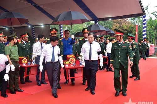 Tây Ninh: Trang nghiêm tổ chức Lễ viếng, truy điệu, an táng 173 hài cốt liệt sĩ