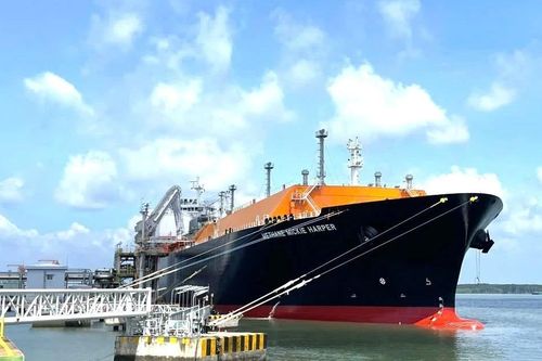 PV GAS nhập khẩu gần 120.000 tấn LNG, LPG giữa cao điểm nhu cầu năng lượng