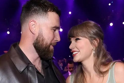 Taylor Swift tặng đồng hồ, túi hiệu, ô tô cho khách mời đám cưới
