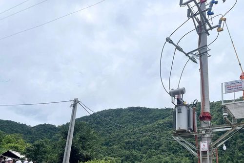 Ánh sáng điện lưới Quốc gia đến với bản cuối cùng của tỉnh Lai Châu