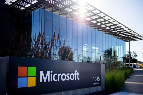 Microsoft sa thải 4.800 nhân sự