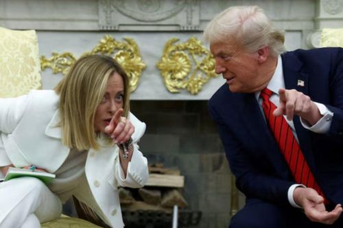 Ông Trump tung ảnh chế về nữ Thủ tướng Italy, dư luận dậy sóng