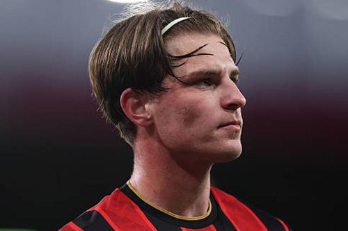 MU kiên trì theo đuổi Alex Scott: Thử thách từ Bournemouth và sự cạnh tranh của Arsenal