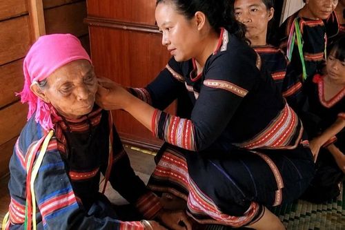 Lễ tạ ơn của người Jrai vùng hạ lưu sông Ba