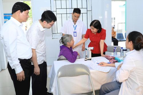 Hà Nội tăng tốc khám sức khỏe toàn dân