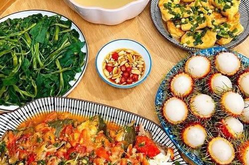 10 mâm cơm gia đình 3 món – nơi giữ gìn hạnh phúc suốt 13 năm