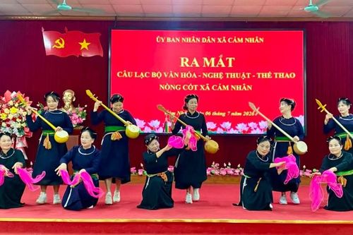 Khơi dậy phong trào văn hóa, văn nghệ quần chúng các dân tộc ở Cảm Nhân