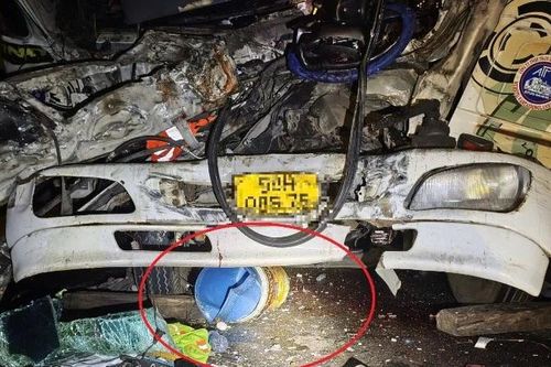 Cảnh báo việc chấp hành bảo đảm an toàn khi phương tiện gặp sự cố trên cao tốc