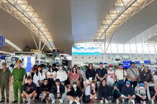 Giải cứu 34 người nước ngoài mắc bẫy 'việc nhẹ lương cao'