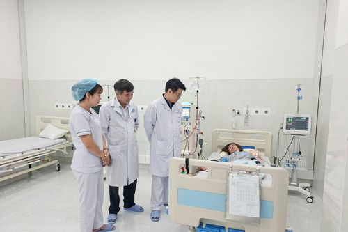 Triển khai dịch vụ lọc máu cho bệnh nhân suy thận tại Côn Đảo