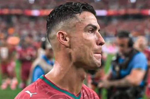 Ronaldo khóc nức nở chia tay World Cup đầy tiếc nuối