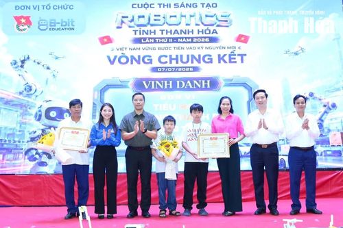 Khơi dậy niềm đam mê nghiên cứu khoa học, lập trình và robotics trong thế hệ trẻ