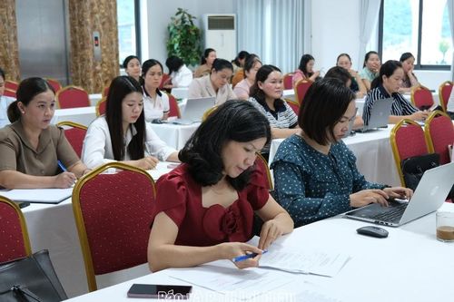 Tập huấn nghiệp vụ nhận ủy thác cho vay qua Ngân hàng Chính sách xã hội