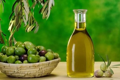 Nên chọn dầu ô liu nguyên chất hay tinh luyện để nấu ăn mỗi ngày?