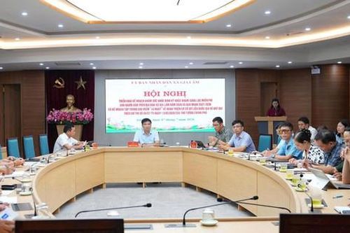 Gia Lâm phấn đấu 100% người dân được khám sức khỏe định kỳ