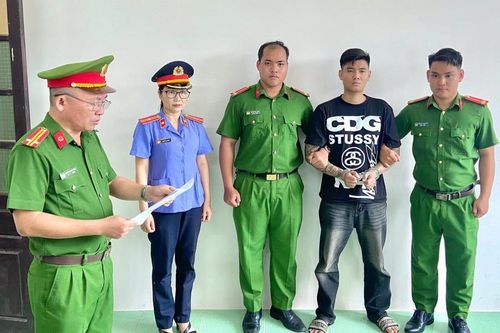 Khởi tố đối tượng càn quấy