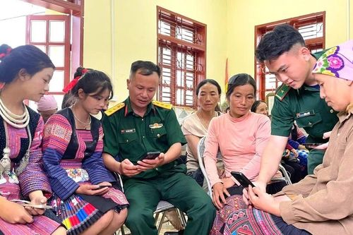 Những 'lớp học số' vùng biên