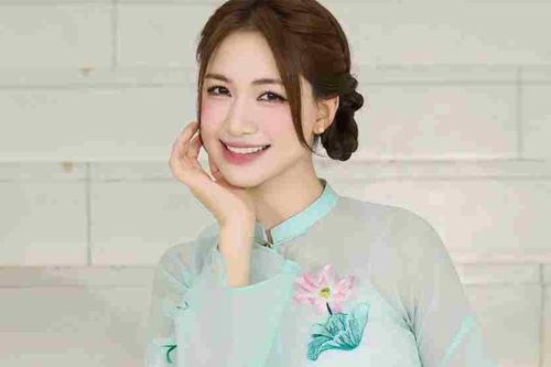 Theo chân Hòa Minzy 'ăn một miếng Bắc Ninh, nhớ một miền Kinh Bắc'