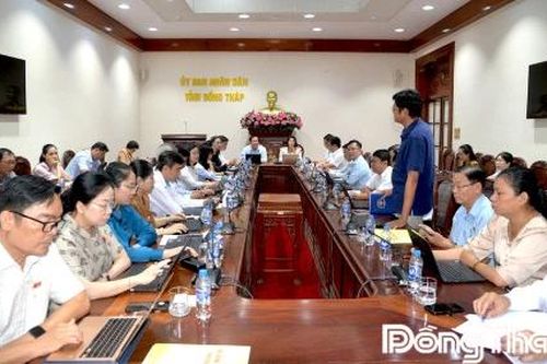 Thảo luận hiến kế gỡ khó đầu tư công và 'tiếp sức' cho bộ máy cơ sở
