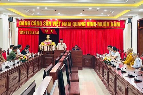 Ban Tuyên giáo và Dân vận Trung ương gặp mặt chức sắc, người có uy tín tại Gia Lai
