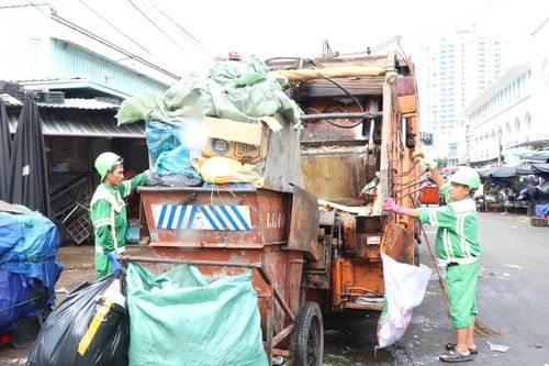 Chung tay giữ sạch phố phường