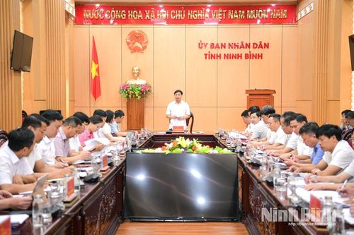 Kiểm tra tiến độ công tác đo đạc, lập bản đồ, hồ sơ địa chính và xây dựng, hoàn thiện cơ sở dữ liệu Quốc gia về đất đai