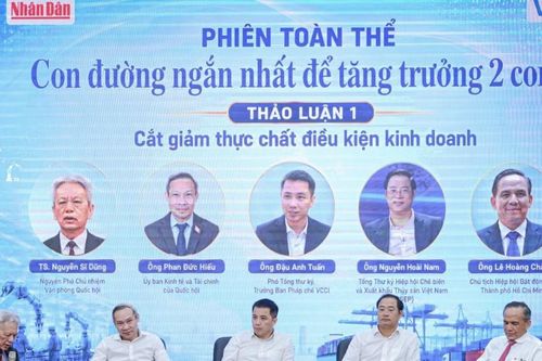 Doanh nghiệp không thể 'bay cao' nếu chân vẫn vướng những 'sợi dây xích'