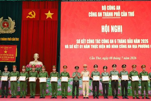 Kiến tạo môi trường an ninh, an toàn phục vụ phát triển kinh tế - xã hội