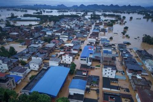 Miền nam Trung Quốc thiệt hại nặng vì mưa lũ khi siêu bão Ba Vì sắp đổ bộ