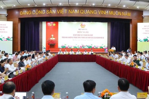 Hoàn thiện thể chế phục vụ chính quyền địa phương 2 cấp