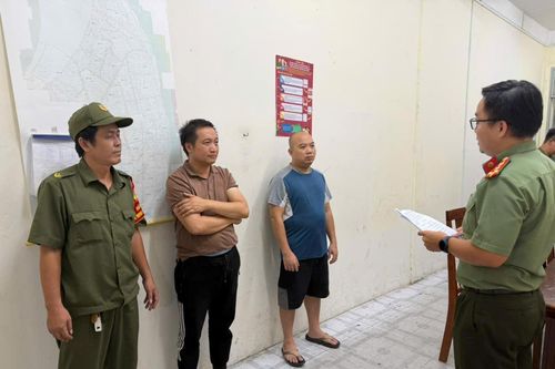 Công an TP Đà Nẵng vừa khởi tố vụ án, khởi tố bị can đối với 02 đối tượng chủ mưu, cầm đầu đường dây lừa đảo đầu tư tiền ảo theo mô hình đa cấp với...