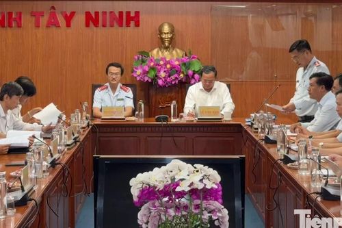 Chủ tịch Tây Ninh yêu cầu lập phương án xử lý 420 cơ sở nhà, đất dôi dư