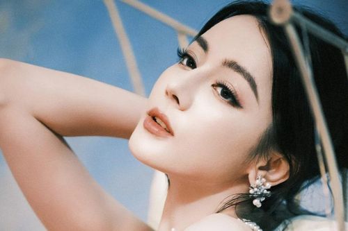 Châu Tinh Trì giúp Địch Lệ Nhiệt Ba đổi đời