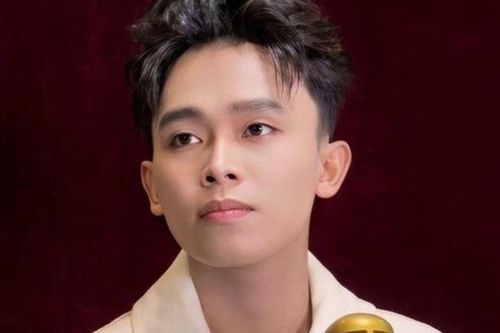 Vẻ đẹp ẩm thực mùa nước nổi ở quê hương Hồ Văn Cường