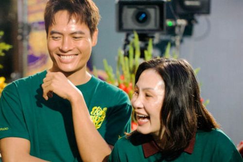 Tài sản 540 tỷ của đàn em kém tuổi vừa nên duyên cùng Hồng Đào