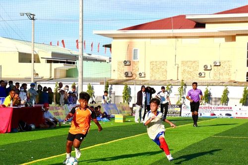 Sôi động trước ngày khai cuộc Giải bóng đá thiếu niên và nhi đồng tỉnh Gia Lai 2026
