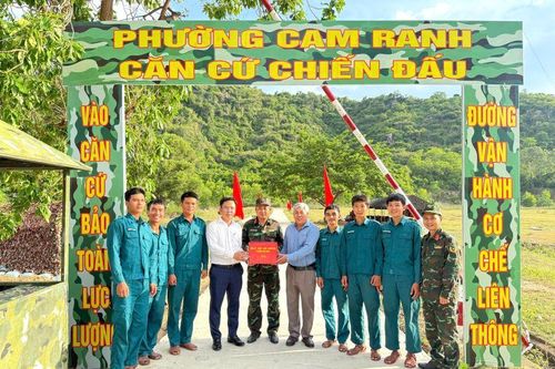 Kiểm tra công tác chuẩn bị diễn tập tác chiến trong khu vực phòng thủ phường Cam Ranh