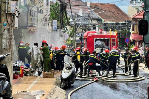 Cháy lớn giữa trung tâm Đà Lạt, một người tử vong