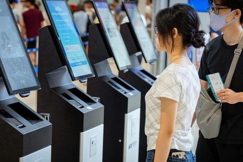 Bay từ Nội Bài, hành khách cần mang gì để check-in bằng sinh trắc học?