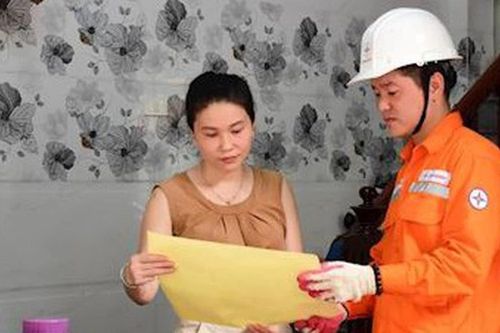[VIDEO] Tiền điện tháng 6 tăng gấp 3, người dân miền Bắc và miền Trung choáng váng