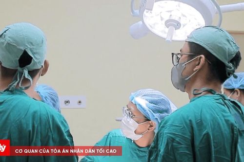 Bé trai 3 tuổi mang dị vật trong tai suốt 2 ngày