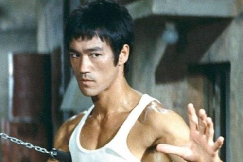 Vì sao Lý Tiểu Long trở thành huyền thoại võ thuật?