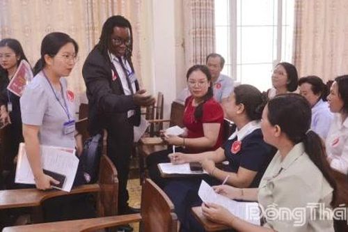 Đồng Tháp: Thúc đẩy môi trường sử dụng tiếng Anh trong công chức, viên chức và người lao động