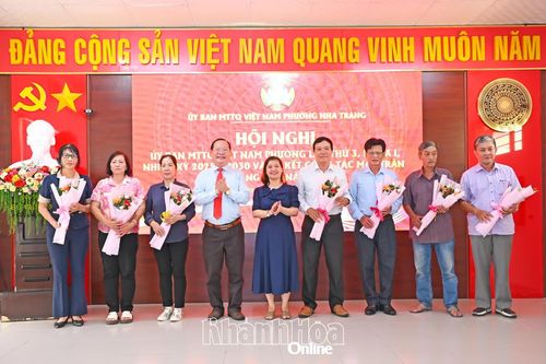 Hiệp thương cử bổ sung 8 Ủy viên Ủy ban MTTQ Việt Nam phường Nha Trang