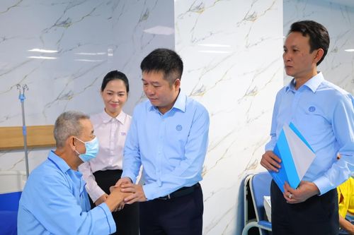 Những tấm thẻ nghĩa tình