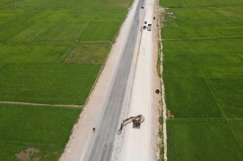 Nhà thầu thi công thiếu khoa học, dự án nâng cấp QL46 Nghệ An vẫn 'lụt' tiến độ