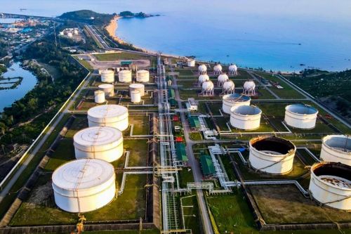 Những doanh nghiệp đầu tiên công bố lợi nhuận nửa năm