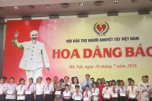 170 tấm gương nghị lực tỏa sáng trong chương trình 'Hoa dâng Bác'
