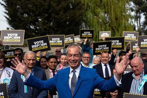Cảnh sát Anh điều tra các khoản quyên góp cho đảng đối lập Reform UK