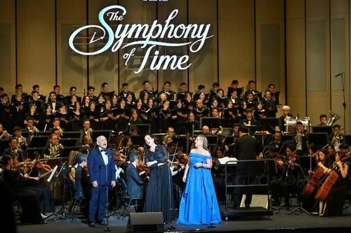 'The Symphony of Time' mở màn chuỗi kỷ niệm 3 năm khánh thành Nhà hát Hồ Gươm